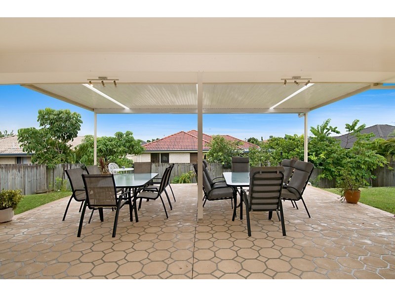 15 Castlereagh Street, Murrumba Downs QLD 4503