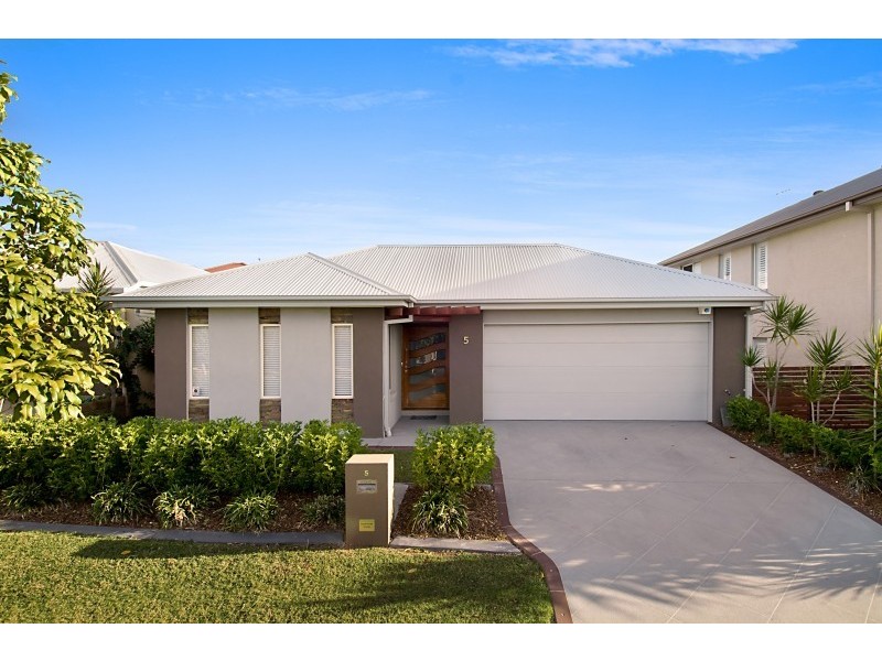 5 Riley Court, North Lakes QLD 4509