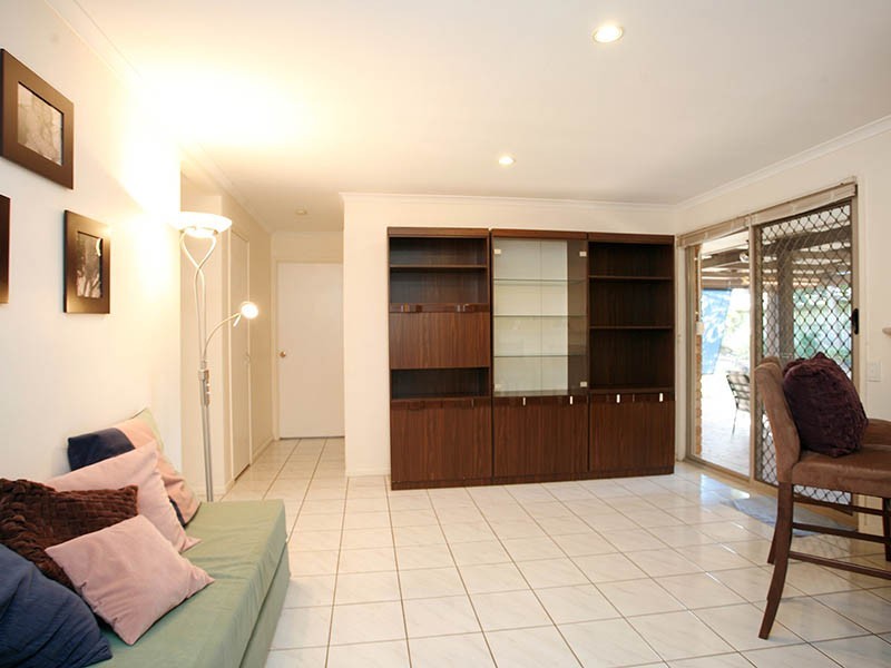 31 Winter Road, Kallangur QLD 4503