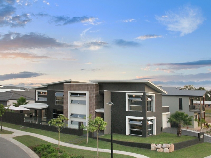 1 Parkway Crescent, Murrumba Downs QLD 4503