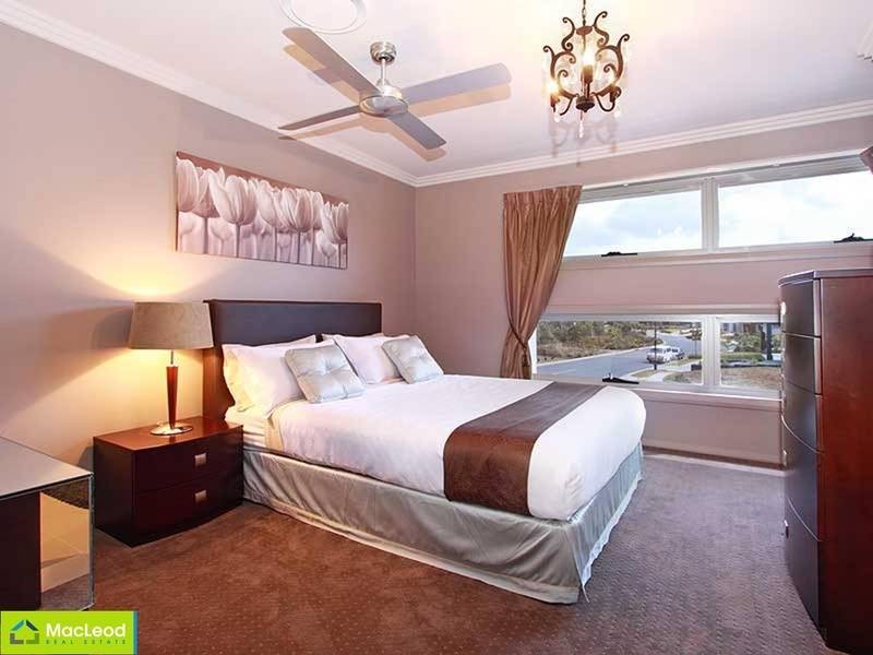 1 Parkway Crescent, Murrumba Downs QLD 4503