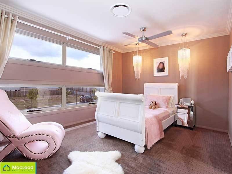 1 Parkway Crescent, Murrumba Downs QLD 4503