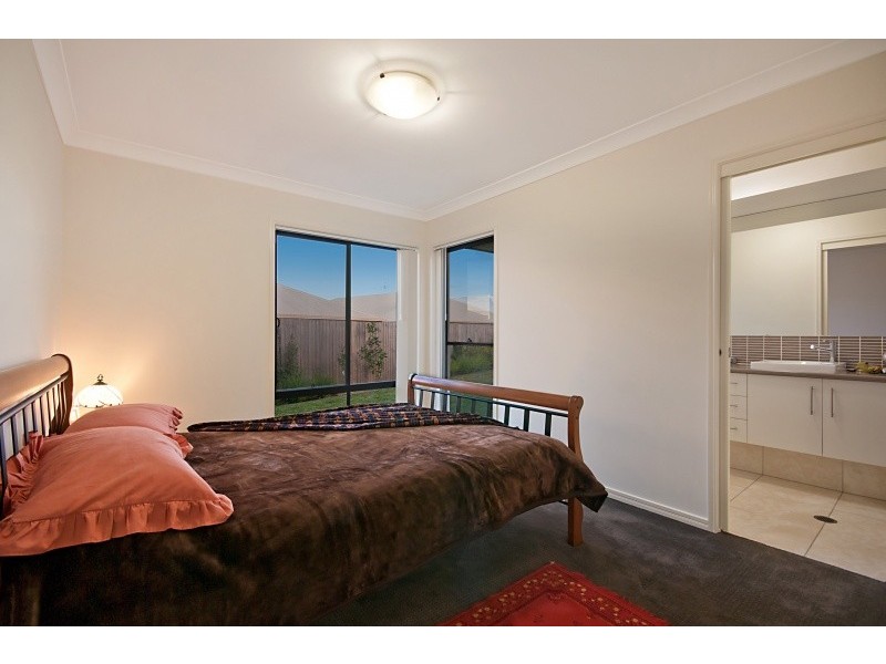 23 Astley Parade, North Lakes QLD 4509