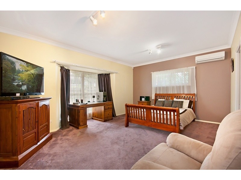 15 Castle Hill Drive, Murrumba Downs QLD 4503