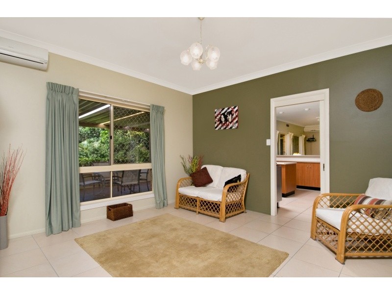15 Castle Hill Drive, Murrumba Downs QLD 4503