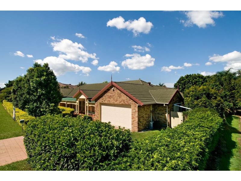 15 Castle Hill Drive, Murrumba Downs QLD 4503