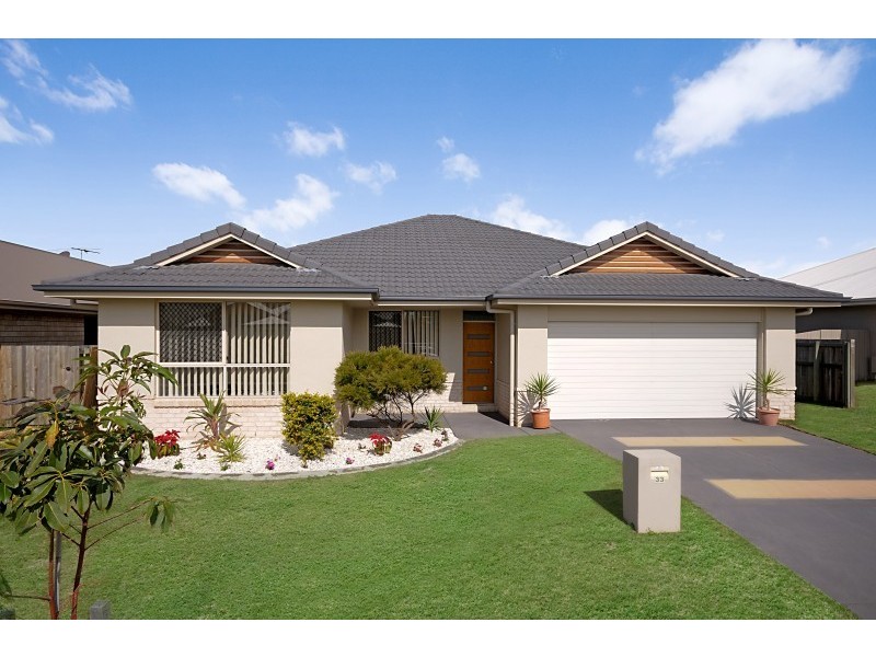 33 Echidna Parade, North Lakes QLD 4509