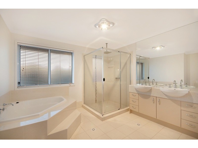 35 Northquarter Drive, Murrumba Downs QLD 4503