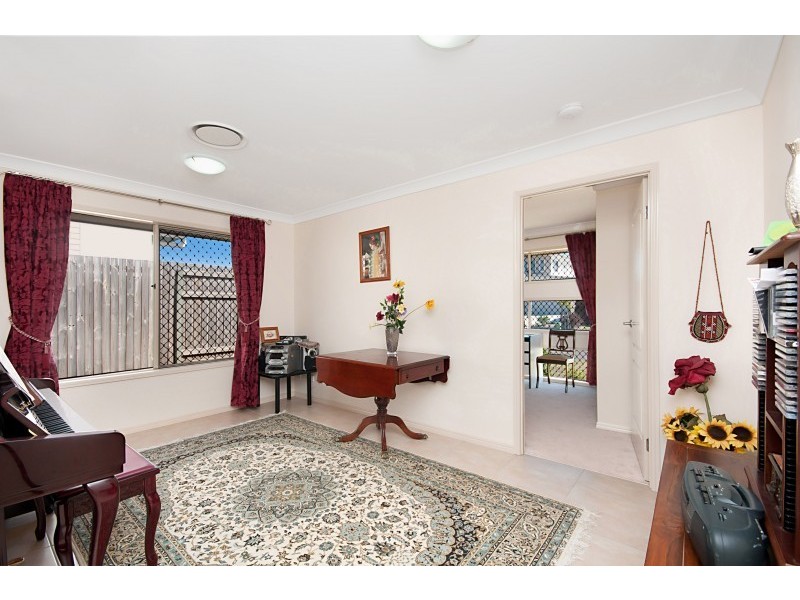 17 Hillcrest Court, Murrumba Downs QLD 4503