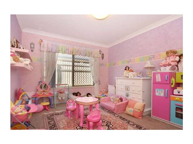 17 Hillcrest Court, Murrumba Downs QLD 4503