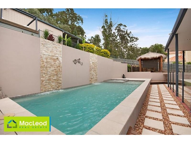 3 Foambark Ct, Eatons Hill QLD 4037