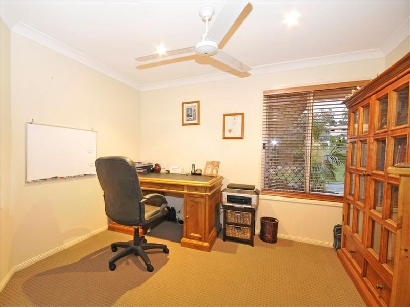 3 Foambark Ct, Eatons Hill QLD 4037