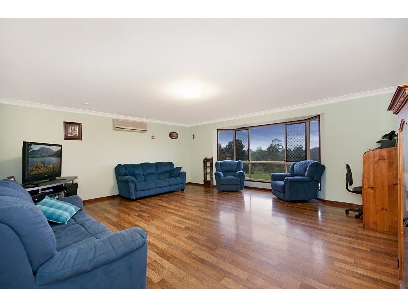 660 Oakey Flat Road, Burpengary QLD 4505