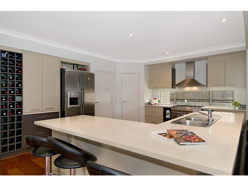 2 Cascade Court, Murrumba Downs QLD 4503