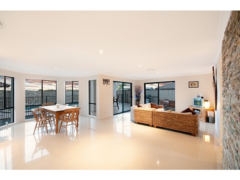 11 Denis Street, Murrumba Downs QLD 4503