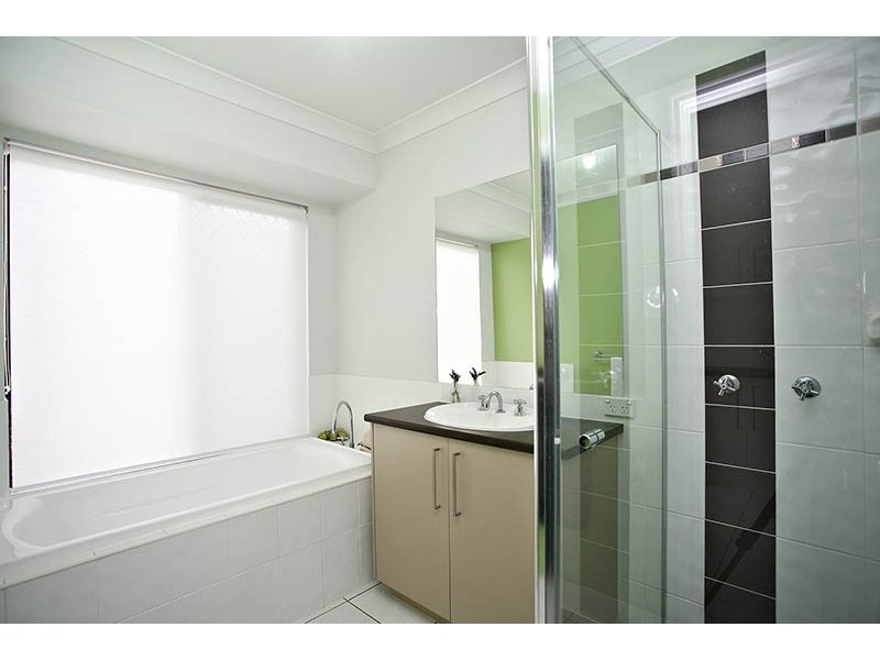 33 Baybreeze Crescent, Murrumba Downs QLD 4503
