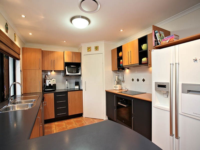 8 Farrington Drive, Murrumba Downs QLD 4503