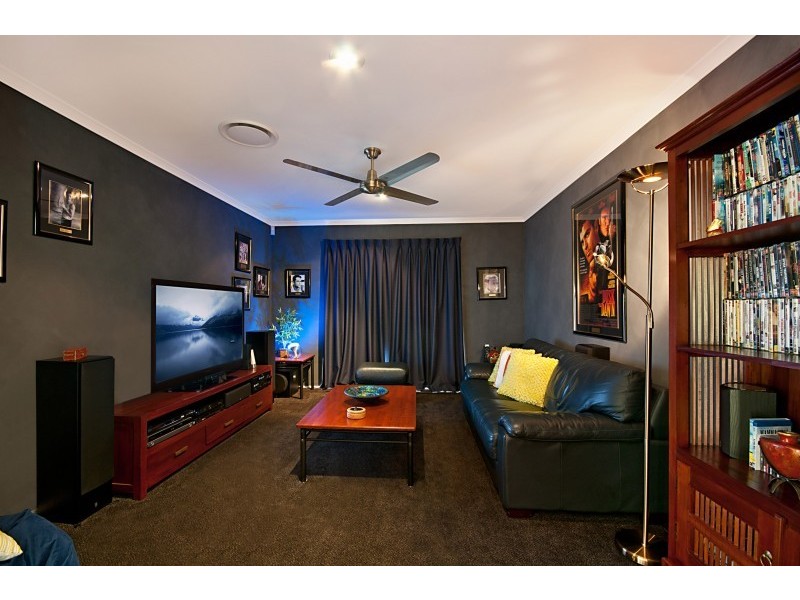 8 Farrington Drive, Murrumba Downs QLD 4503