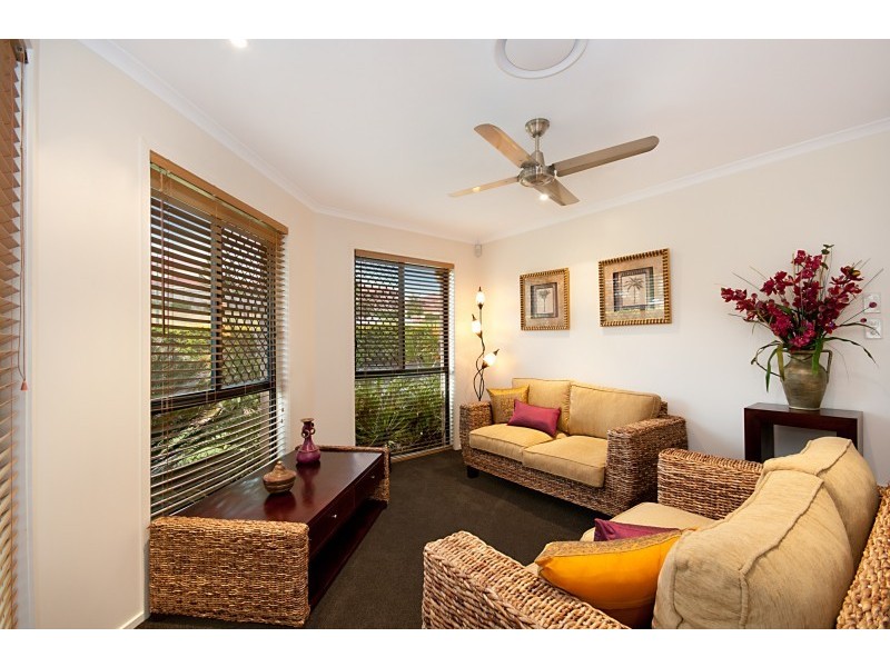 8 Farrington Drive, Murrumba Downs QLD 4503