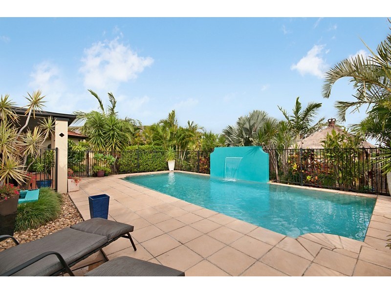 8 Farrington Drive, Murrumba Downs QLD 4503