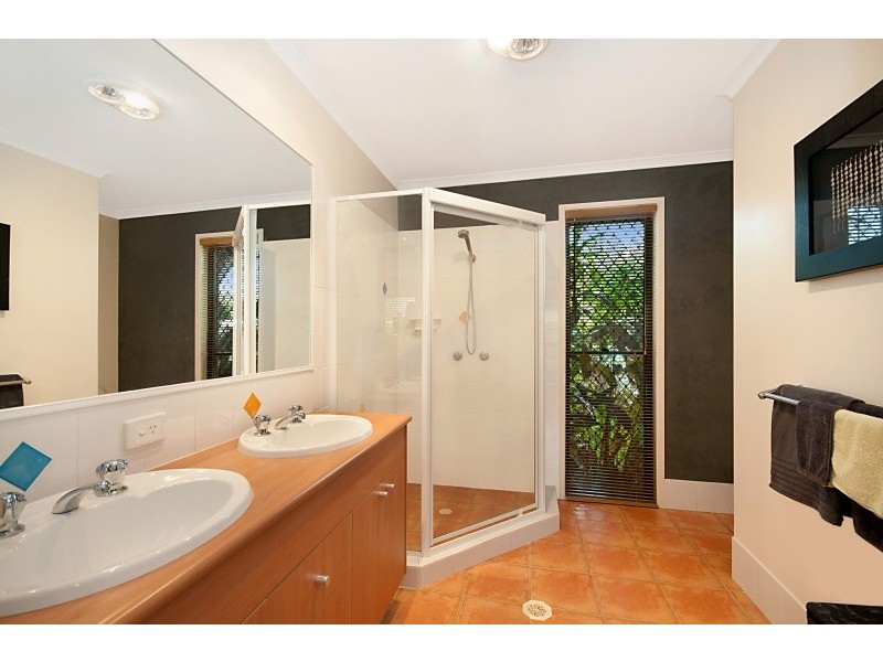 8 Farrington Drive, Murrumba Downs QLD 4503