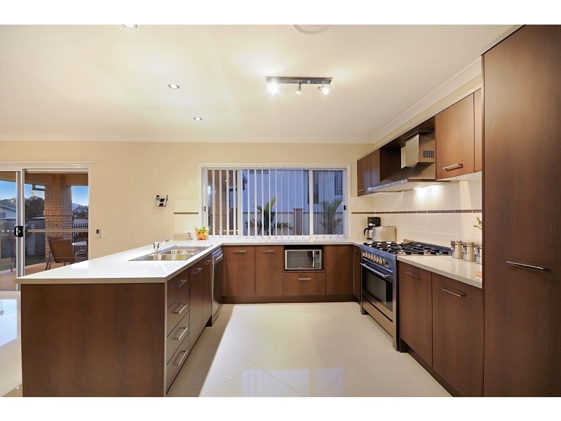 1 Warabi Crescent, North Lakes QLD 4509