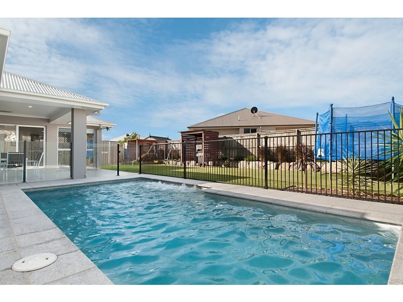 17 Lakeview Terrace, Murrumba Downs QLD 4503