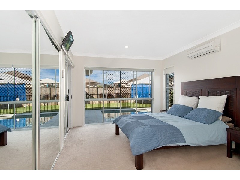 17 Lakeview Terrace, Murrumba Downs QLD 4503