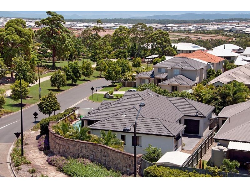 2 Thomson Close, North Lakes QLD 4509