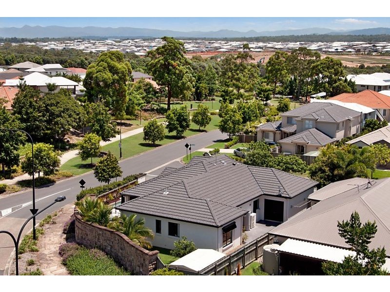 2 Thomson Close, North Lakes QLD 4509