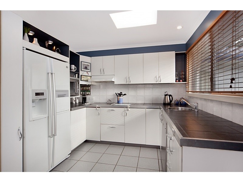 27 Tamarix Avenue, Bray Park QLD 4500