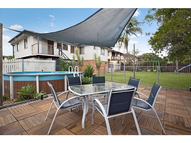 27 Tamarix Avenue, Bray Park QLD 4500