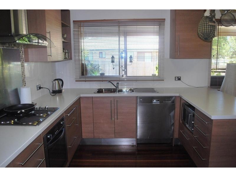 9 Macarthur Drive, Kallangur QLD 4503