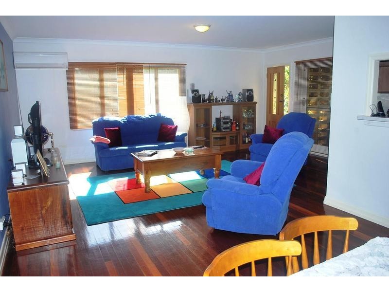 9 Macarthur Drive, Kallangur QLD 4503