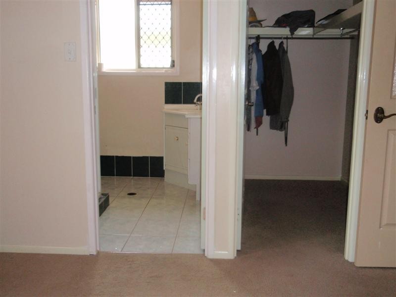 49 Macquarie Circuit, Forest Lake QLD 4078