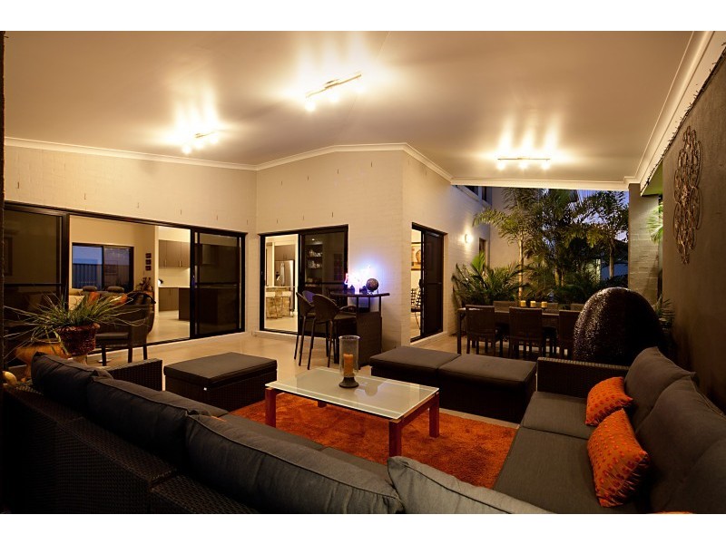 27 Blackall Road, Murrumba Downs QLD 4503