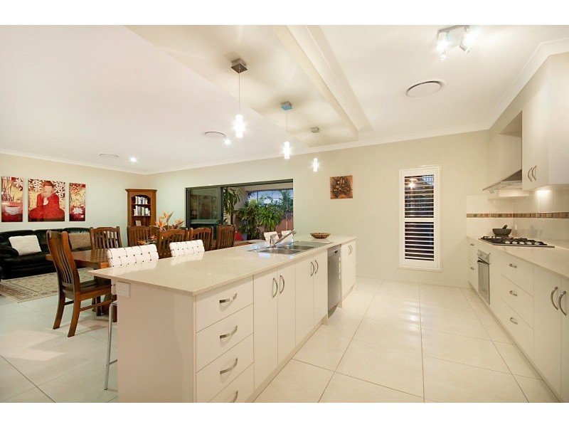 8 Twin Lakes Drive, Murrumba Downs QLD 4503