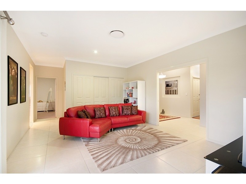 8 Twin Lakes Drive, Murrumba Downs QLD 4503