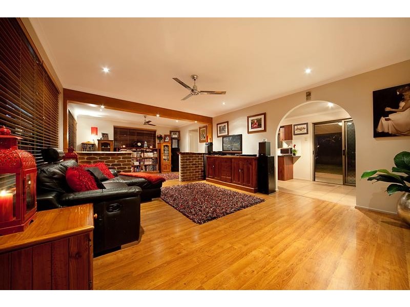 8 Doonside Parade, Brendale QLD 4500