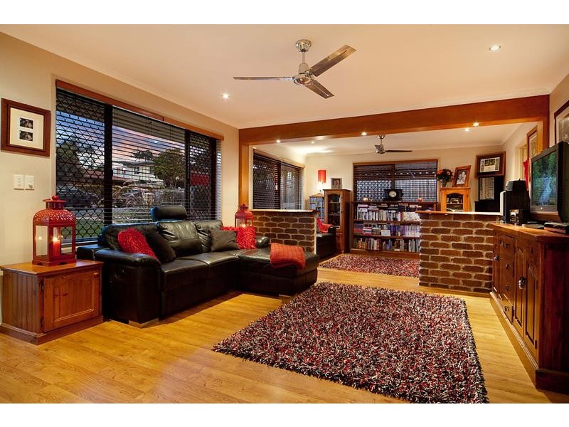 8 Doonside Parade, Brendale QLD 4500