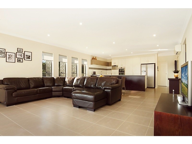 42 Wellington Road, Murrumba Downs QLD 4503