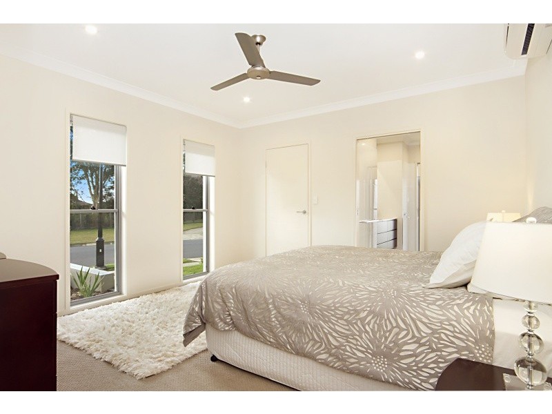 42 Wellington Road, Murrumba Downs QLD 4503