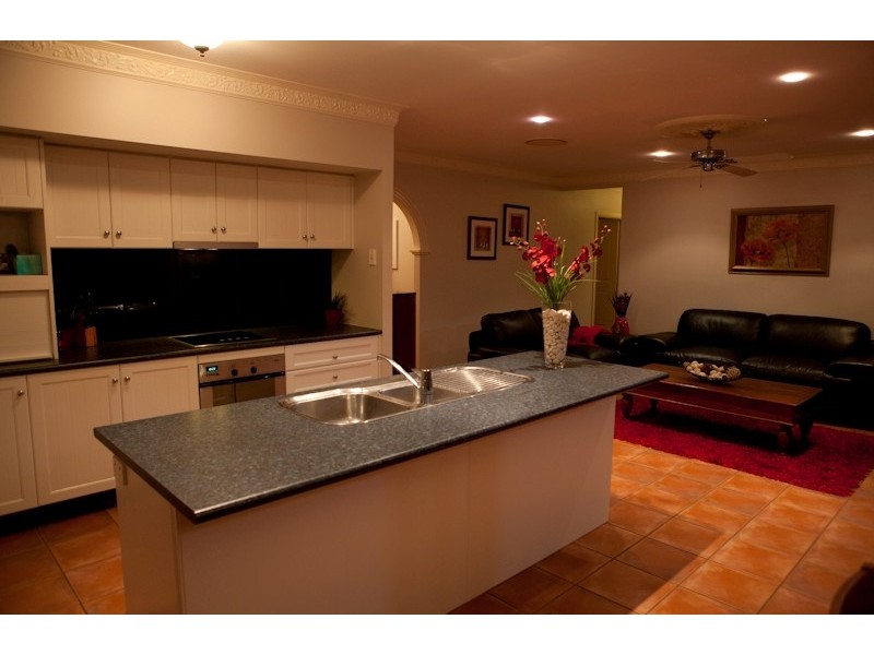 2 Guildhall Court, Murrumba Downs QLD 4503