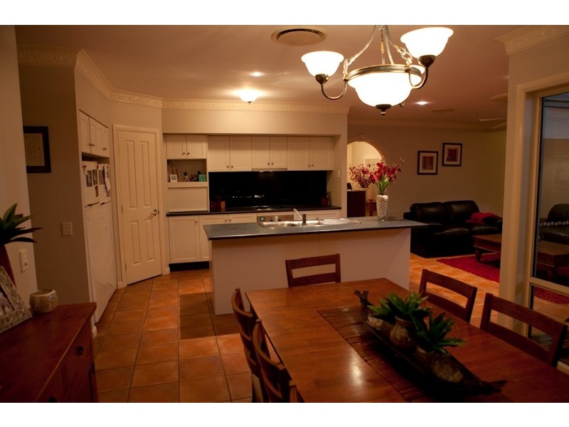 2 Guildhall Court, Murrumba Downs QLD 4503