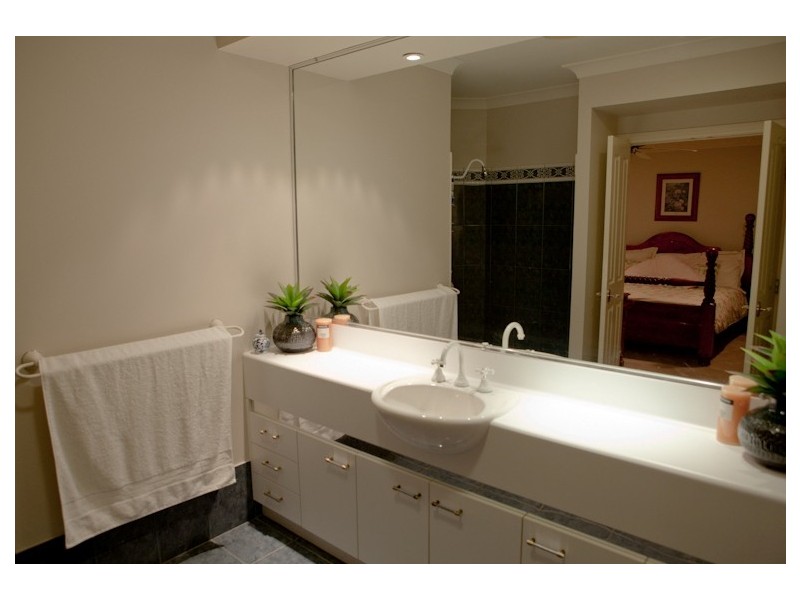 2 Guildhall Court, Murrumba Downs QLD 4503