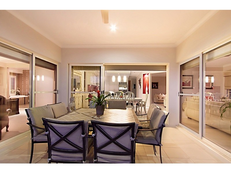 7 Twin Lakes Drive, Murrumba Downs QLD 4503