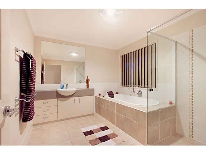 39 Whittome Esplanade, Murrumba Downs QLD 4503