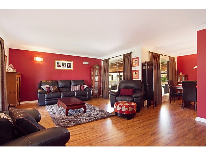 8 Kubiak Drive, Murrumba Downs QLD 4503