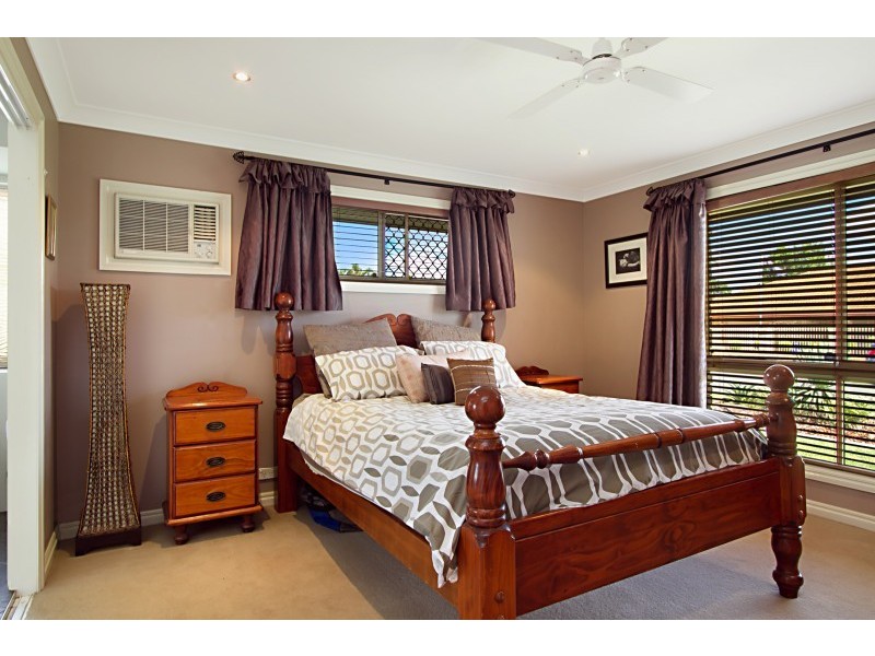 8 Kubiak Drive, Murrumba Downs QLD 4503