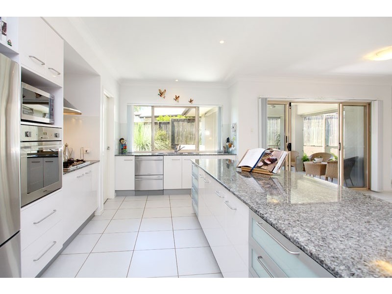 4 Cascade Court, Murrumba Downs QLD 4503